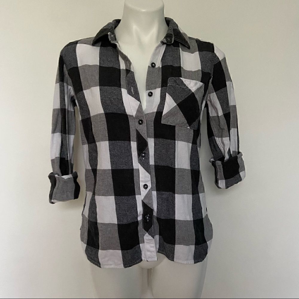 Woolrich Buffalo Check Plaid Button Down - Picture 3 of 10